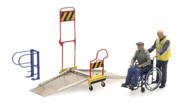 Rolstoelbrug met rolstoel en 2 figuren