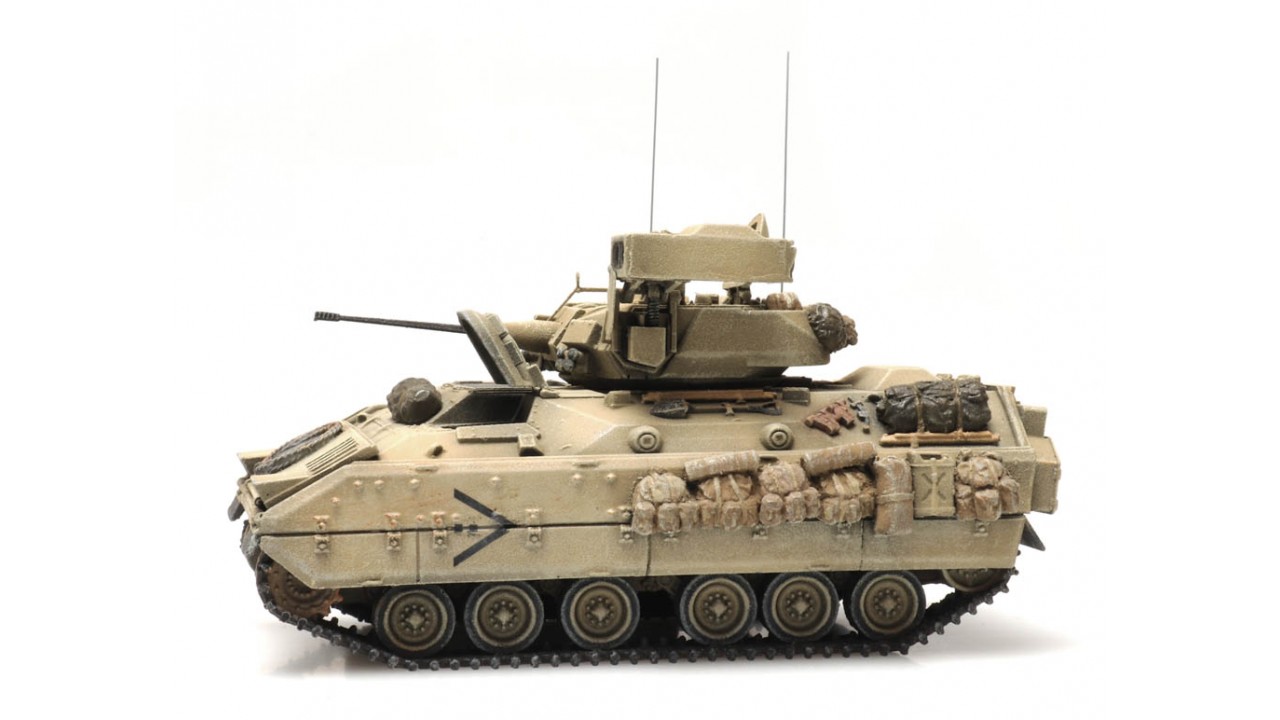 US M2 IFV Bradley desert