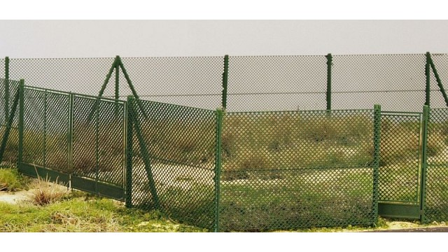 Chain mesh gate and fences 2m, 1:72/1:87