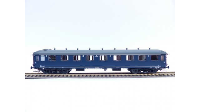 NS A7536, Berlijns blauw, grijsdak, IIIB, klasbord hoog