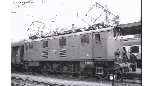 E-Lok BR E 32 DB III